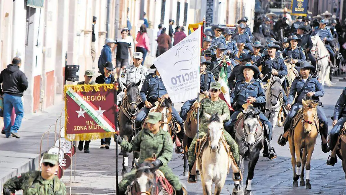 La Gran Fuerza de México cabalgó por el centro histórico de la ciudad de Zacatecas